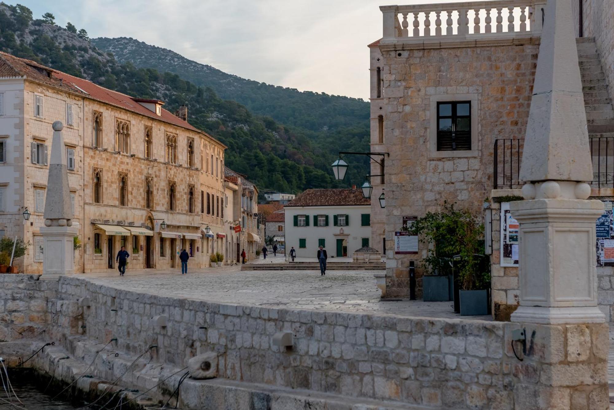 Apartments Villa Tudor Hvar Town Exterior foto