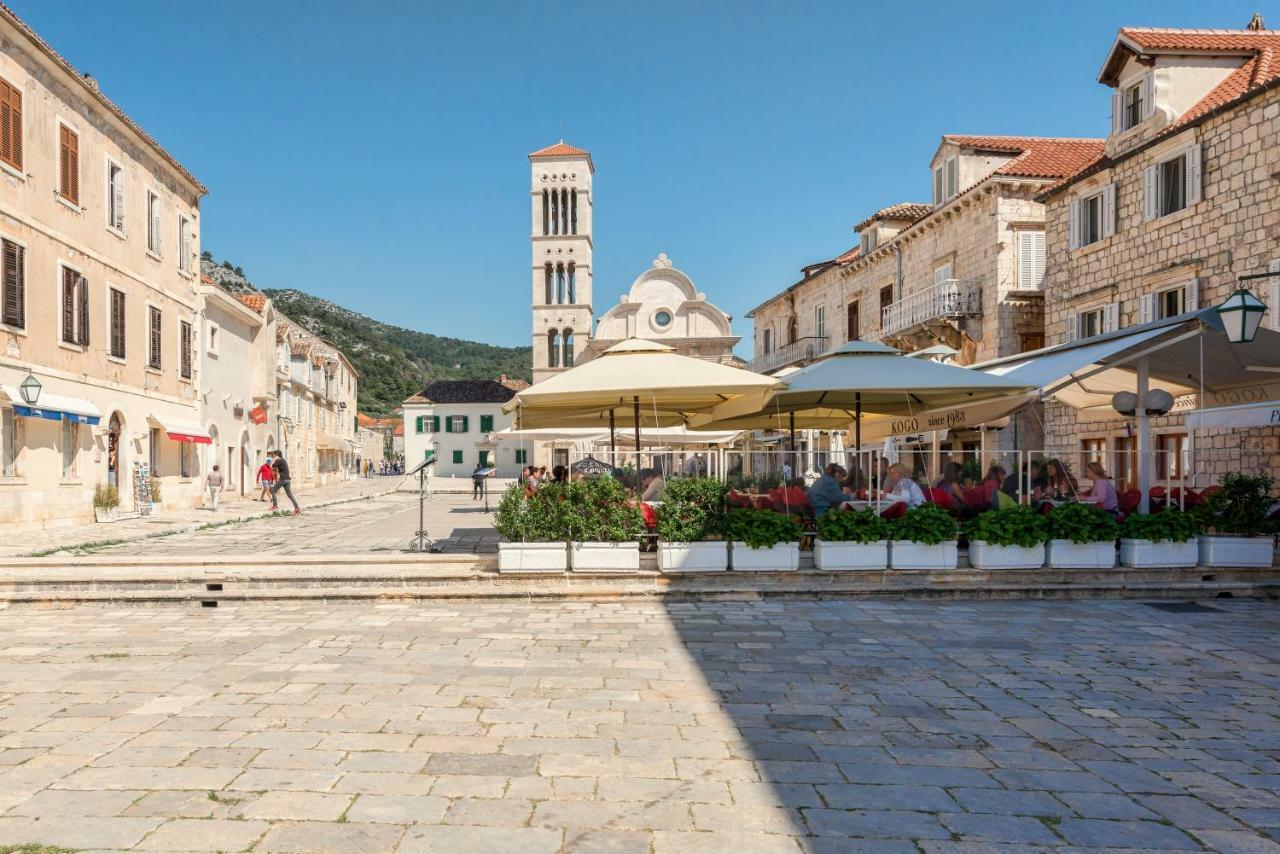 Apartments Villa Tudor Hvar Town Exterior foto